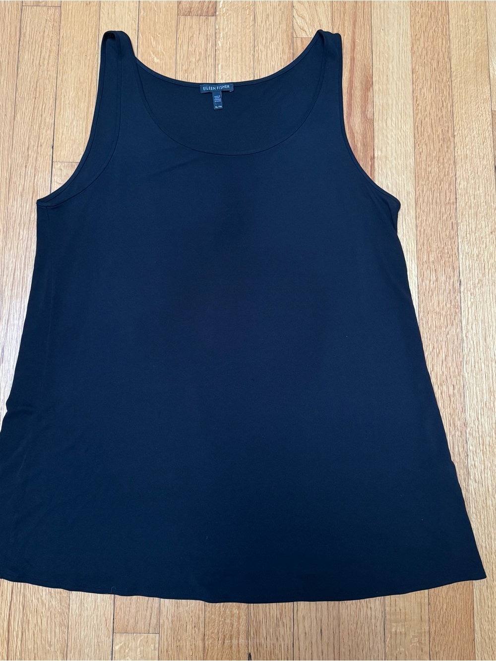 Eileen Fisher Black 100% Silk Scoop Neck Tank Top Shell XL EUC